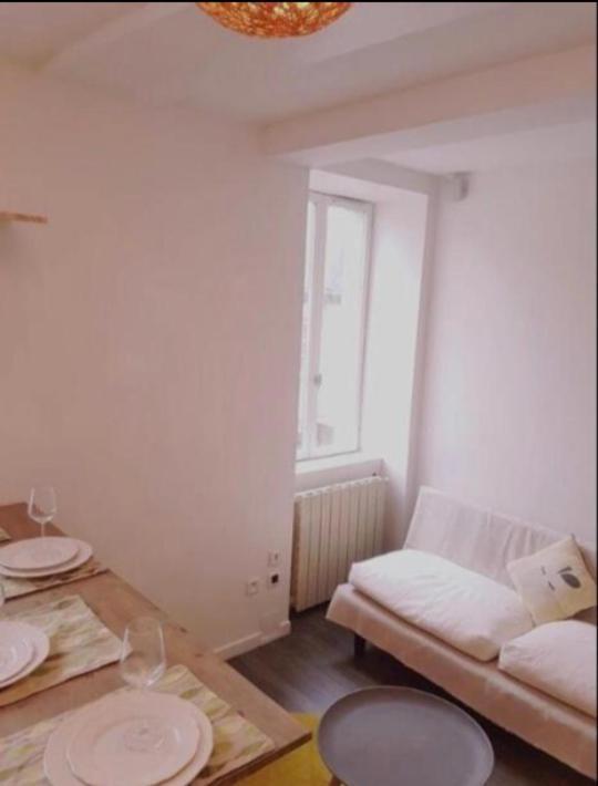 Charmant Logement A Vierzon Centre Buitenkant foto